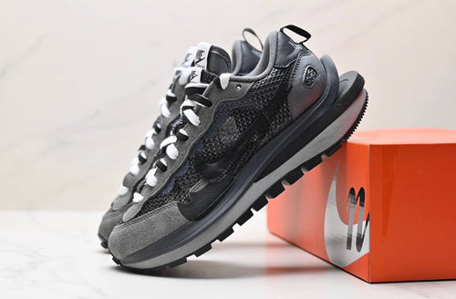 Обувки Sacai VaporWaffle Grey/Black