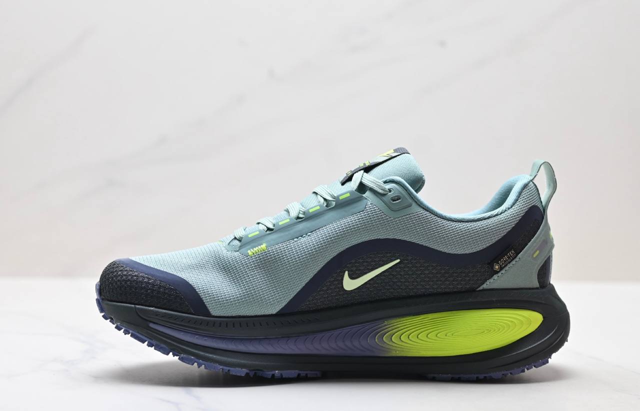 Обувки Vomero 18 GORE-TEX Seaweed Cannon